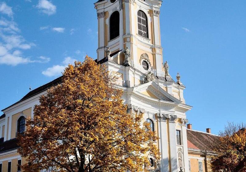 Gotthard Therme Hotel & Conference