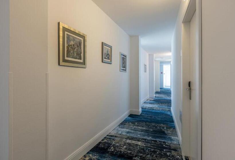 Szálloda Annex Building Of Art