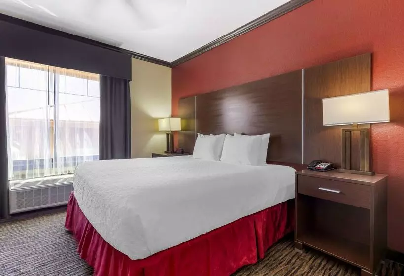 Otel Best Western Plus Classic Inn And Suites