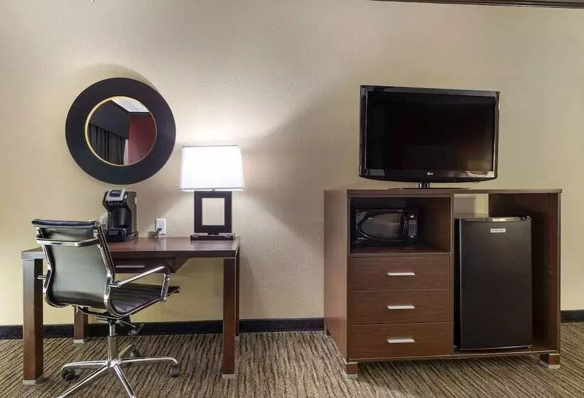 Otel Best Western Plus Classic Inn And Suites