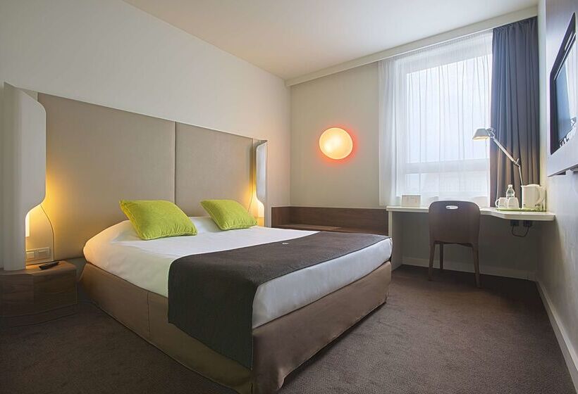 בית מלון כפרי Campanile  Wroclaw Centrum