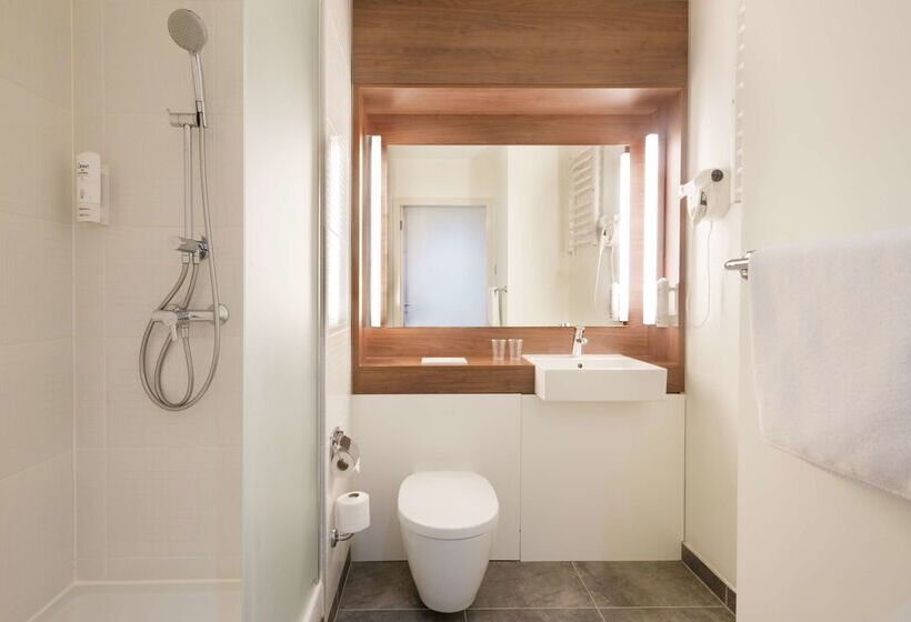 בית מלון כפרי Campanile  Wroclaw Centrum