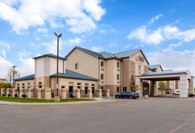 酒店 Comfort Inn & Suites