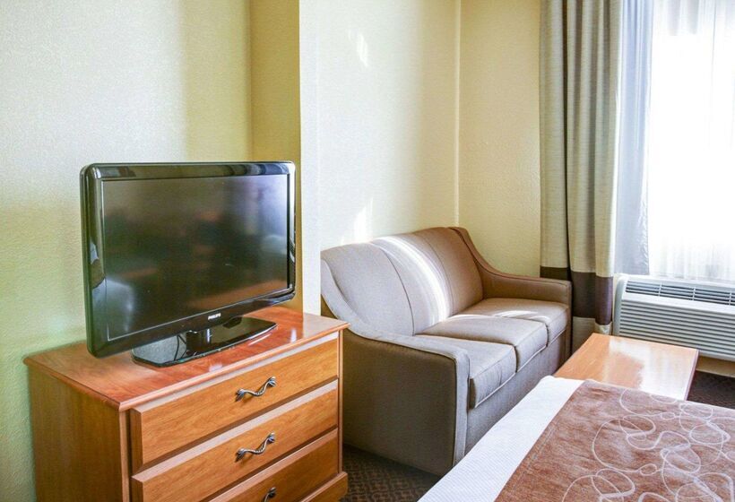 فندق Comfort Suites