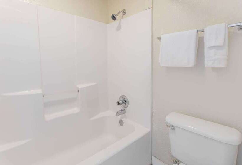 בית מלון כפרי Days Inn By Wyndham Dillon