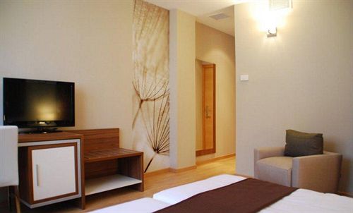 هتل Golden Barcelona