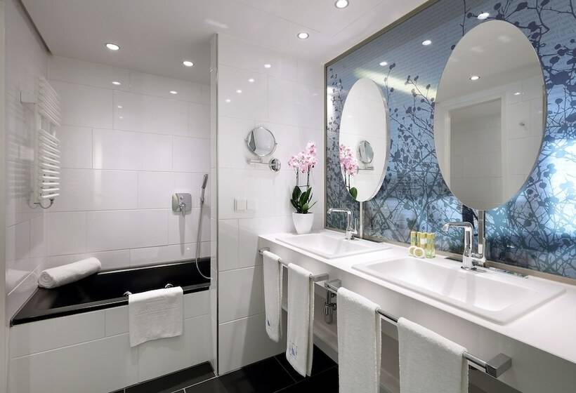 ホテル Eurostars Book