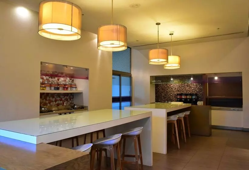 ホテル Hampton Inn By Hilton Ciudad Del Carmen Campeche