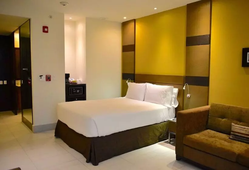 ホテル Hampton Inn By Hilton Ciudad Del Carmen Campeche
