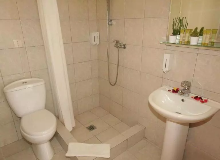 בית מלון כפרי Kalives Resort