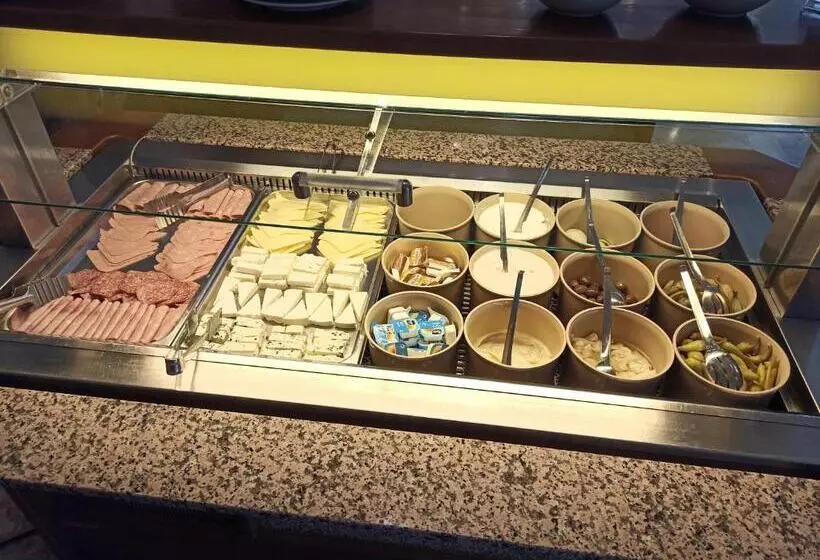 בית מלון כפרי Kalives Resort