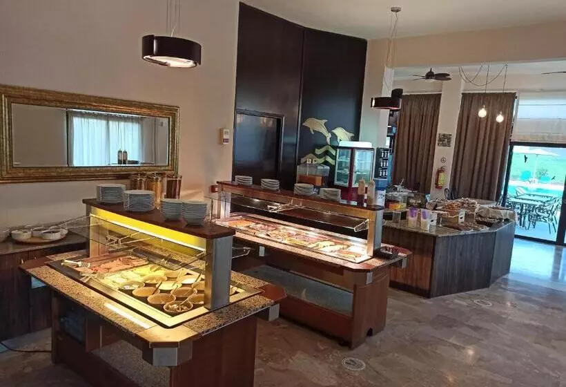 בית מלון כפרי Kalives Resort