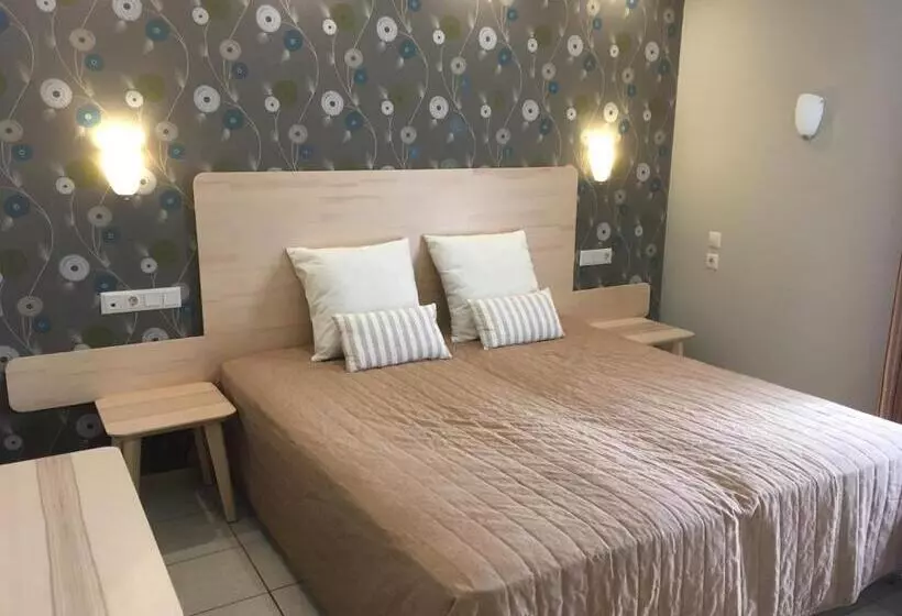 בית מלון כפרי Kalives Resort