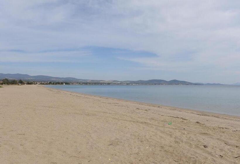 ホテル Kalives Resort