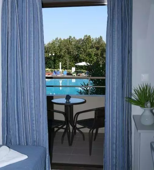 בית מלון כפרי Kalives Resort