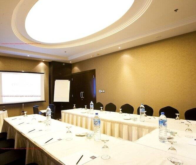 Hotel Millennium Central Doha