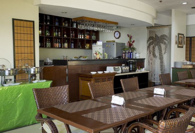 Hotel Palmbeach Resort & Spa Mactan, Cebu