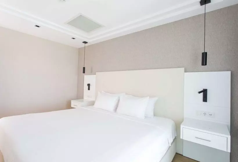 ホテル Radisson Residences Avrupa Tem Istanbul