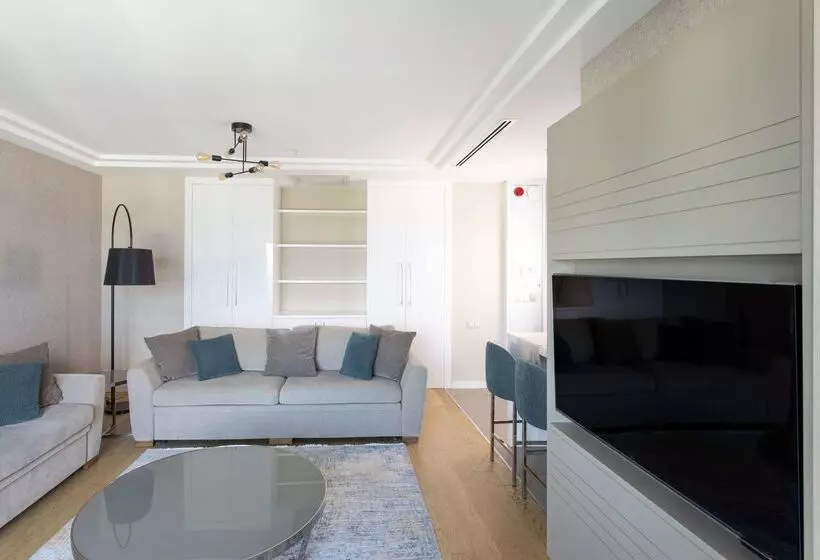 ホテル Radisson Residences Avrupa Tem Istanbul