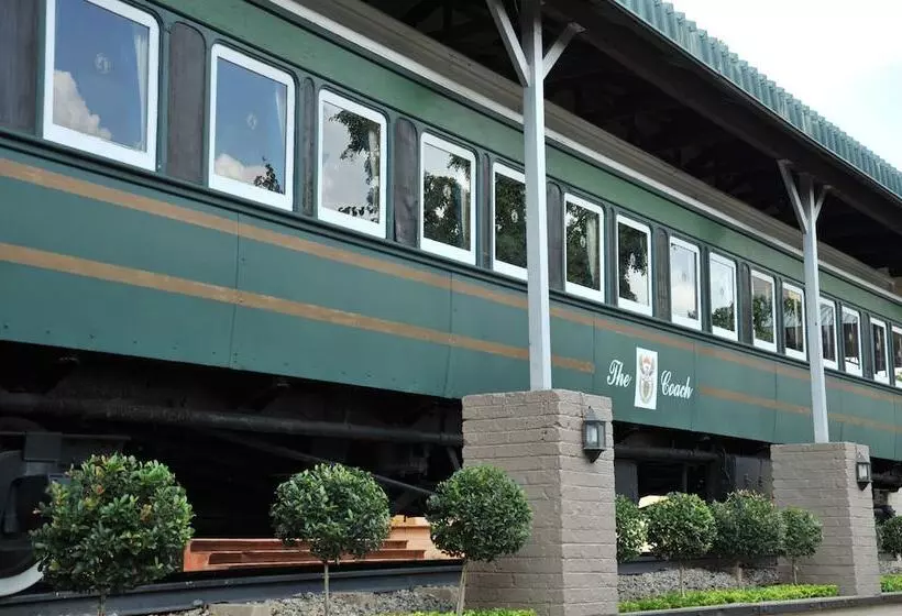 Safari Hotel & Convention Centre