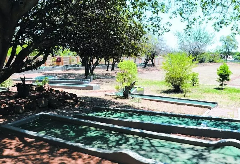 Safari Hotel & Convention Centre