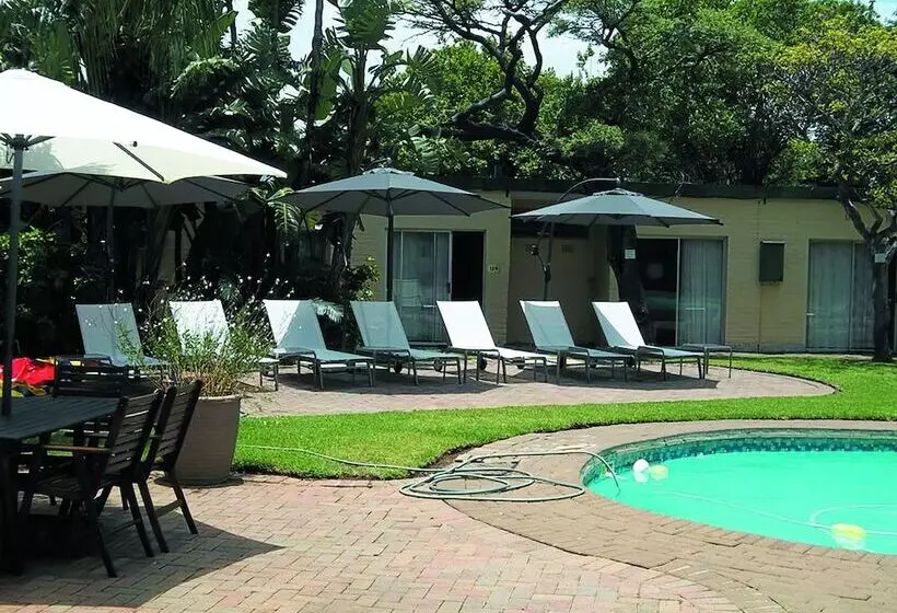 Safari Hotel & Convention Centre