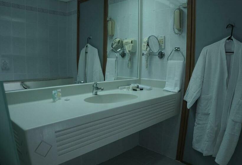 Hotel Sun & Sands Seaview