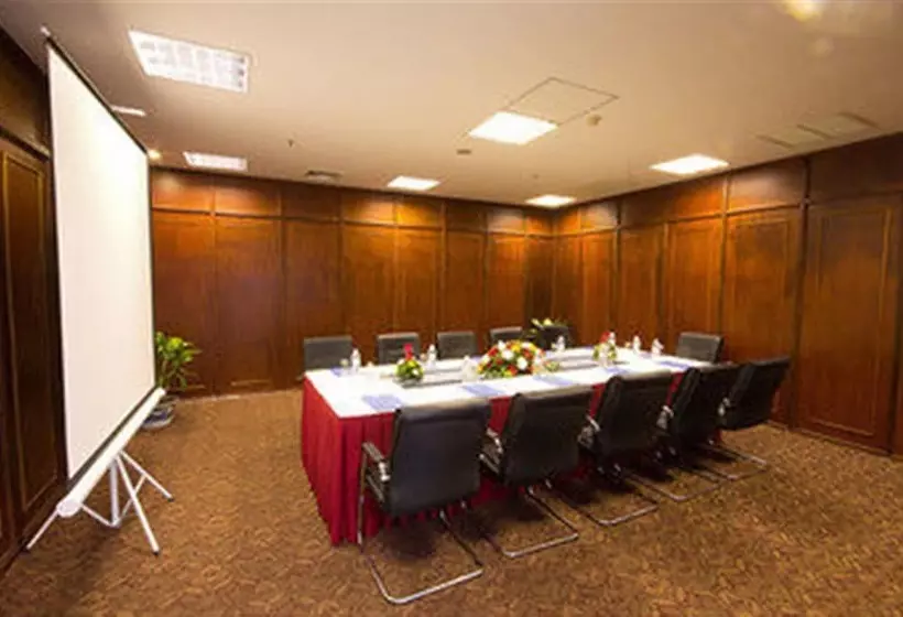 فندق Vientiane Plaza