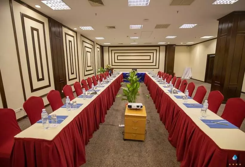 فندق Vientiane Plaza