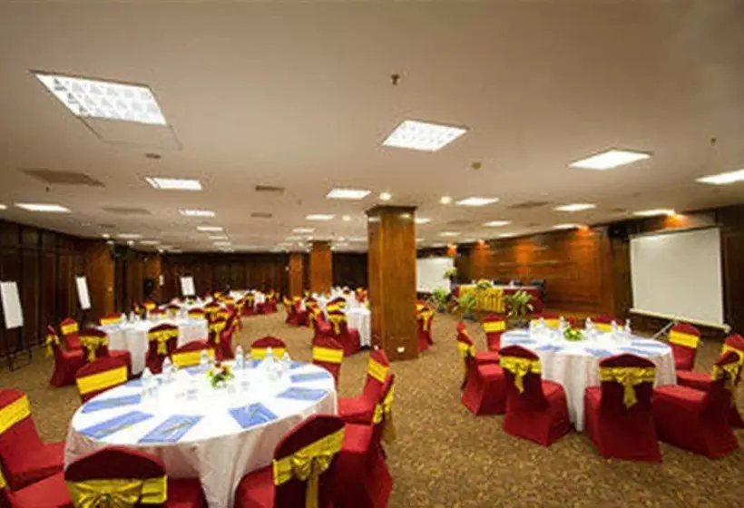 فندق Vientiane Plaza