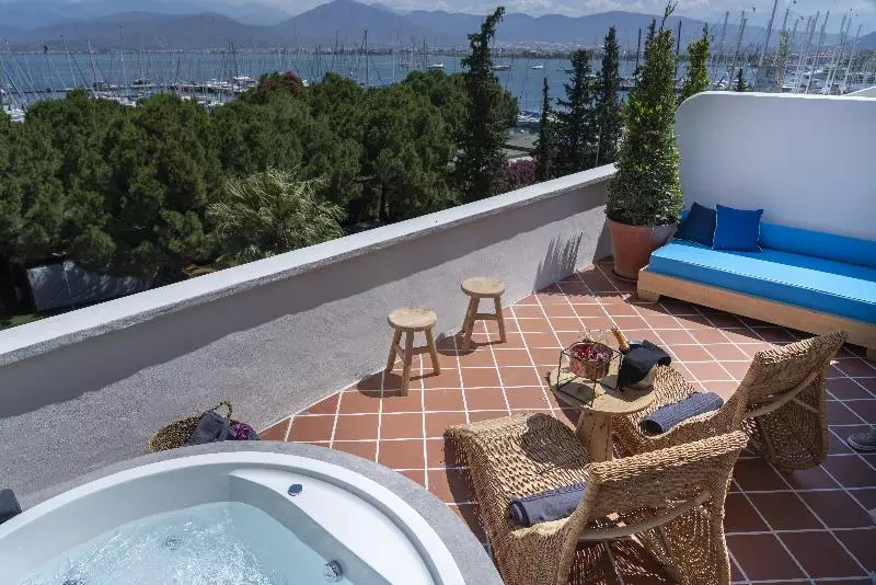 Yacht Boheme Hotel Boutique Class   Adults Only