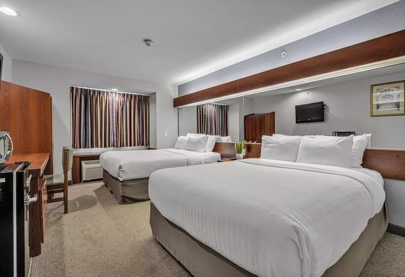 Отель The Block