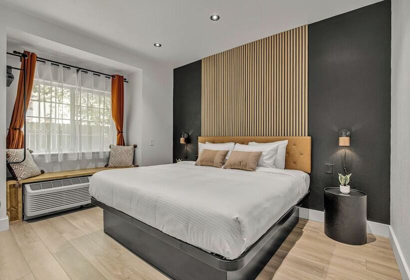 בית מלון כפרי The Block