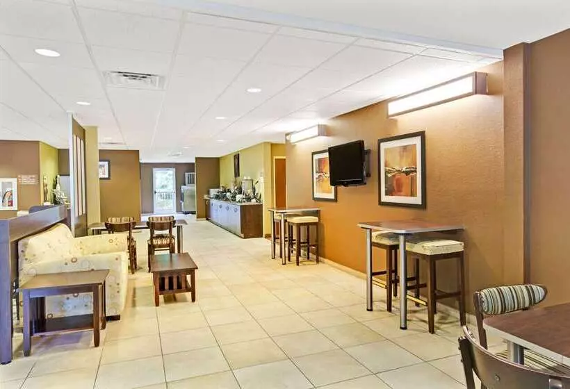 Microtel Inn & Suites By Wyndham Bryson City