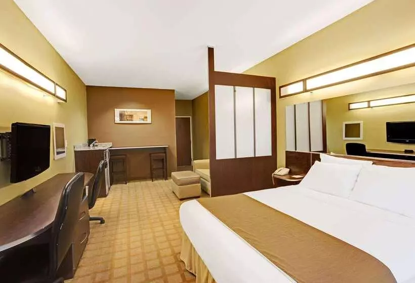 Microtel Inn & Suites By Wyndham Bryson City