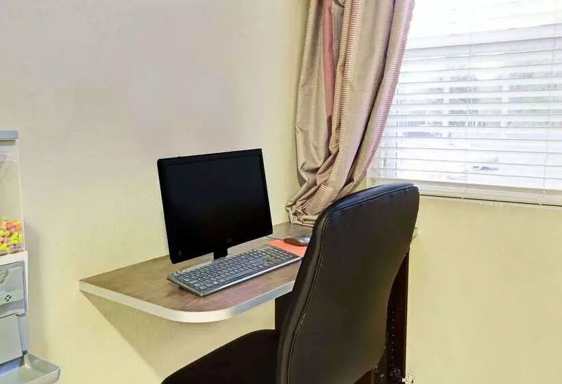 Microtel Inn & Suites By Wyndham Bryson City