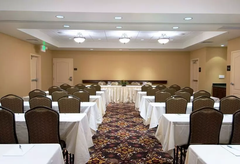 Hampton Inn & Suites Lodi