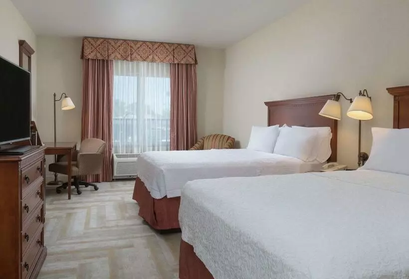 Hampton Inn & Suites Lodi