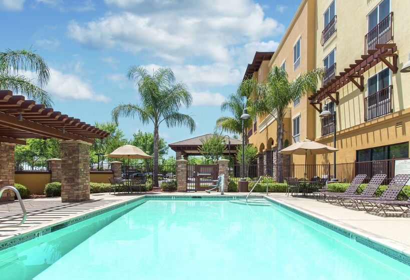 Hampton Inn & Suites Lodi