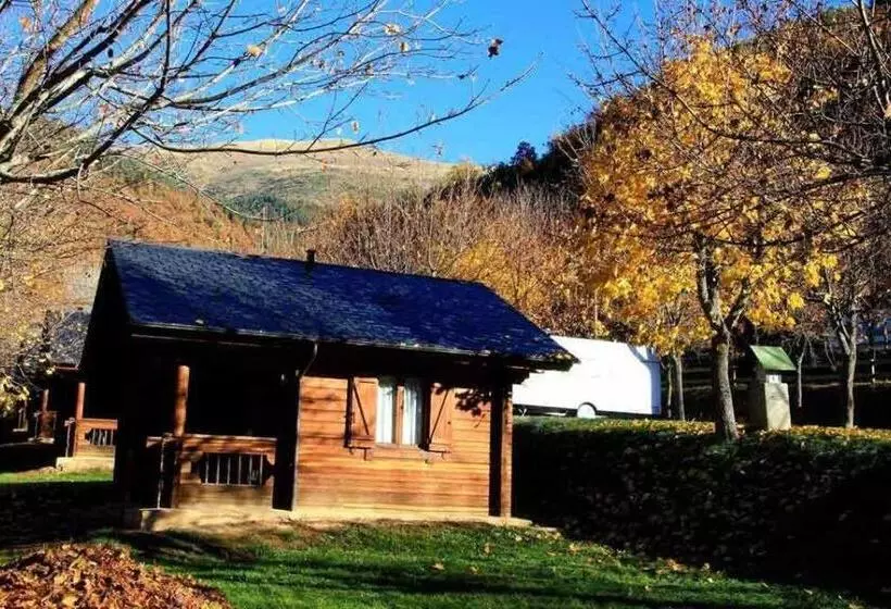 ホテル Bungalows Y Camping Viu