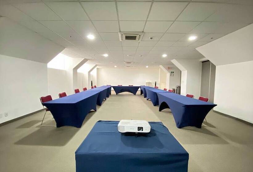 ホテル MX Forum Buenavista