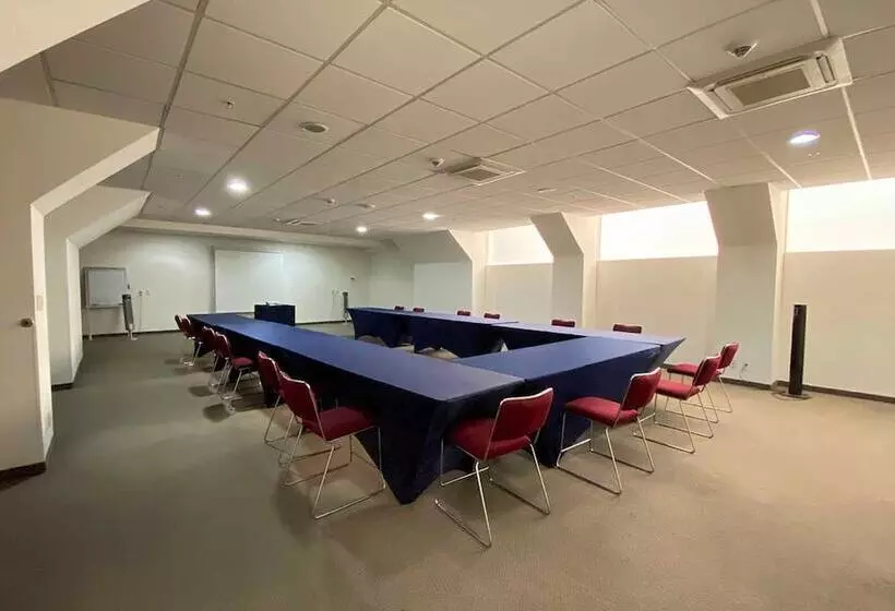 ホテル MX Forum Buenavista