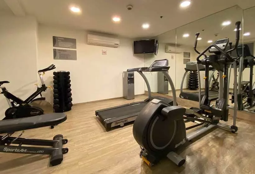 ホテル MX Forum Buenavista