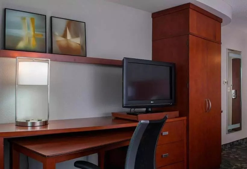 ホテル Courtyard By Marriott Nashville Goodlettsville