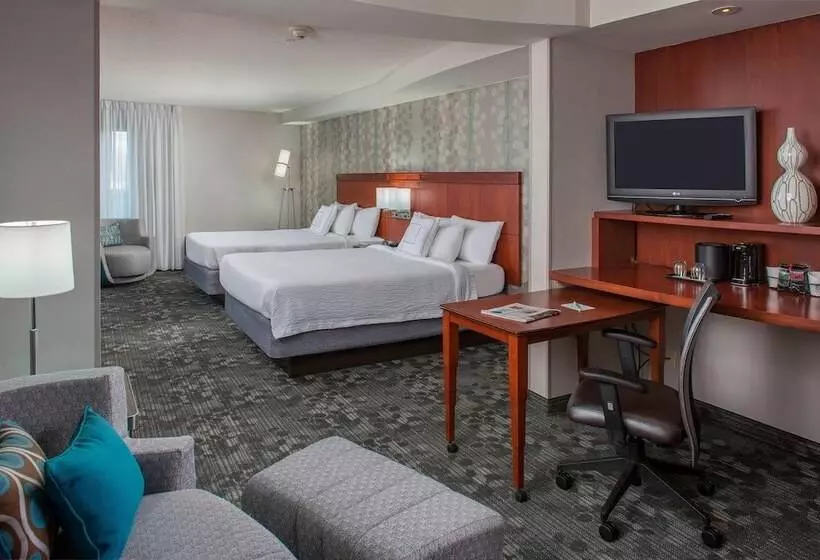 ホテル Courtyard By Marriott Nashville Goodlettsville