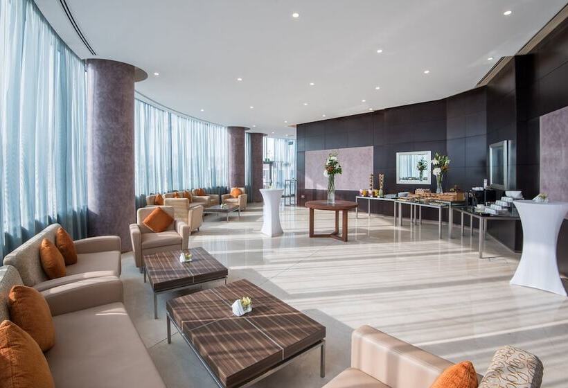 ホテル Crowne Plaza Doha   The Business Park, An Ihg