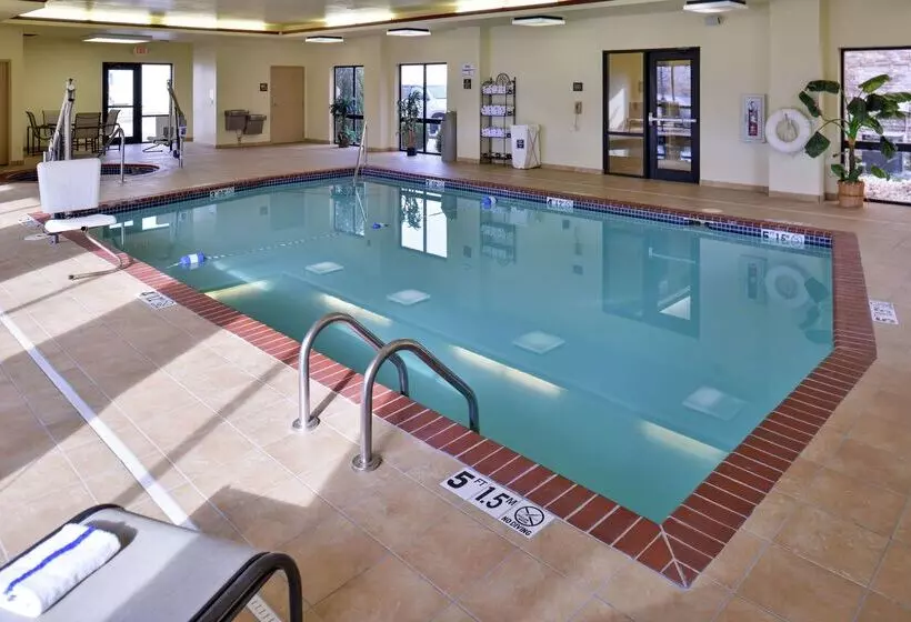 ホテル Hampton Inn Harrison