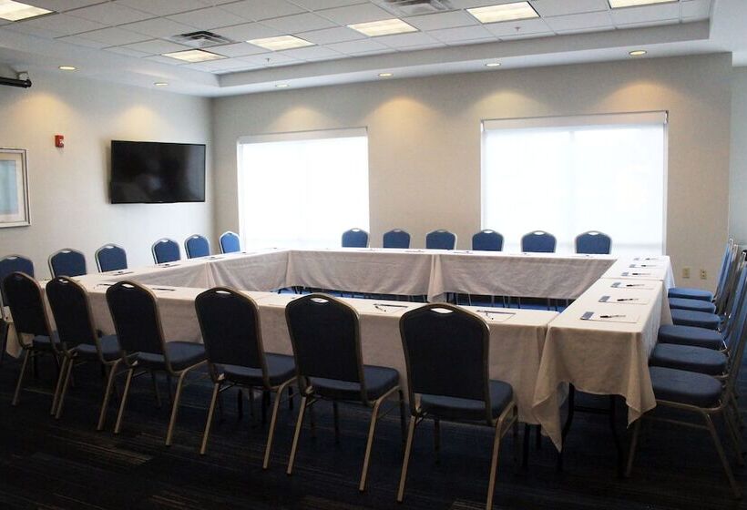 ホテル Holiday Inn Express Leland Wilmington Area, An Ihg