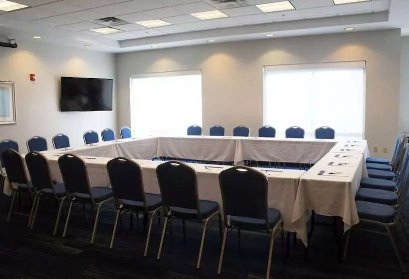 ホテル Holiday Inn Express Leland Wilmington Area, An Ihg