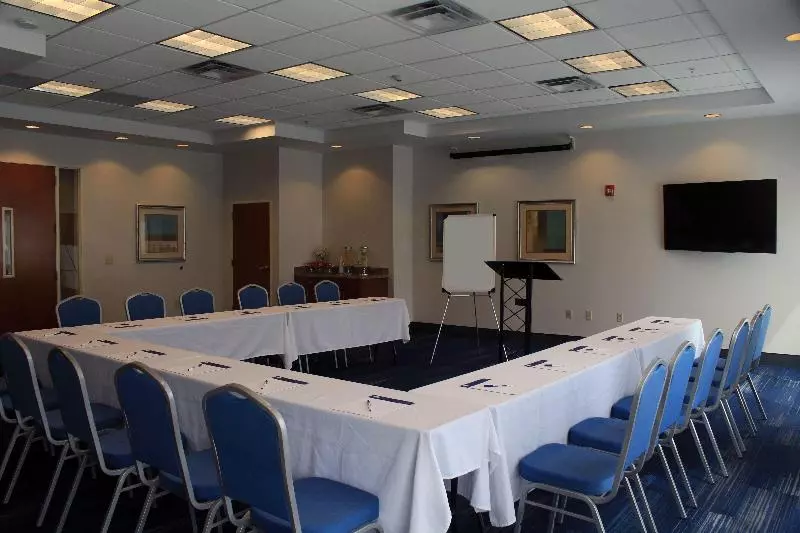 ホテル Holiday Inn Express Leland Wilmington Area, An Ihg